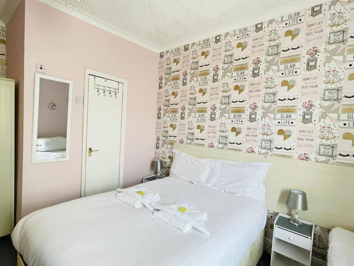 Hotel 33 Μπλάκπουλ Εξωτερικό φωτογραφία