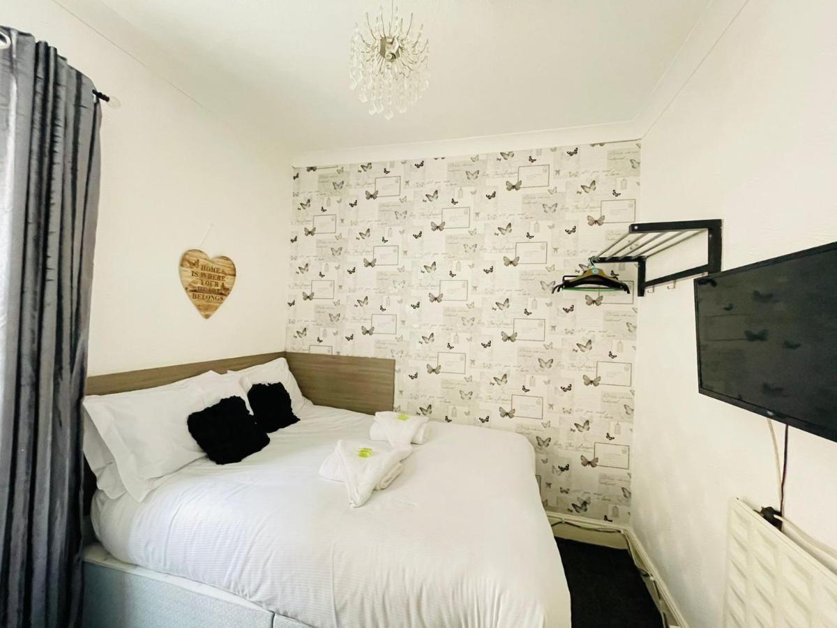 Hotel 33 Μπλάκπουλ Εξωτερικό φωτογραφία