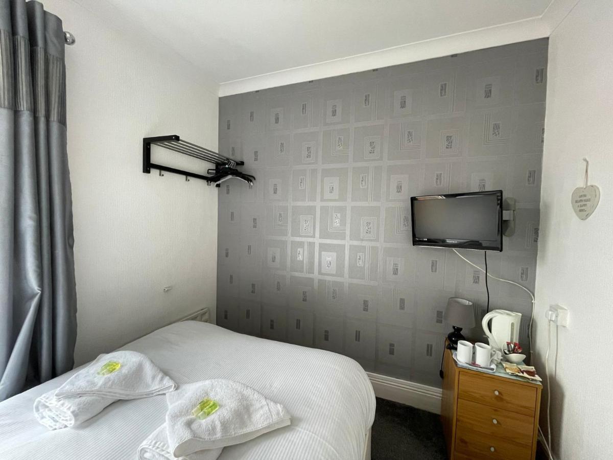 Hotel 33 Μπλάκπουλ Εξωτερικό φωτογραφία